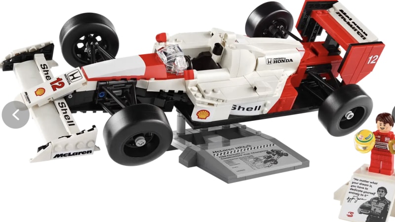 El famoso coche de carreras McLaren de Fórmula 1 de Ayrton Senna recibe el tratamiento Lego